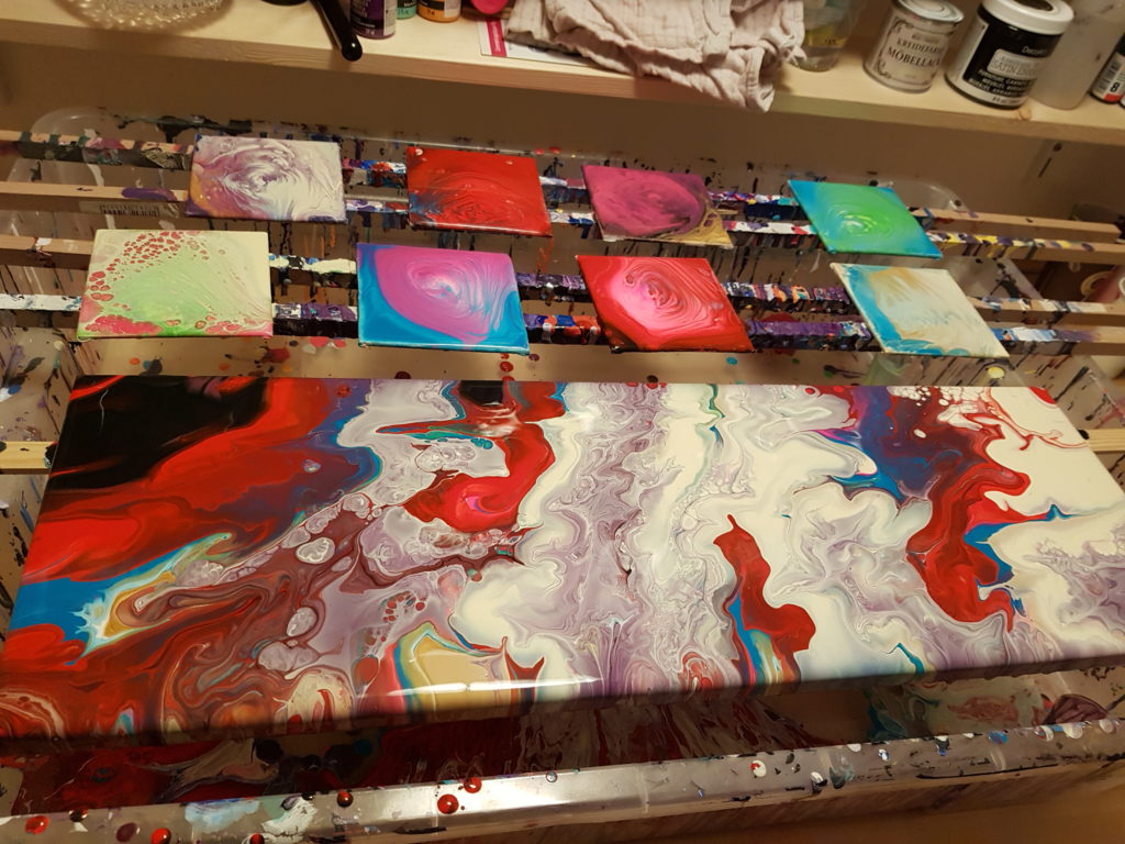 Die Ringpours und der Restfarbenpour, ein Puddle Pour